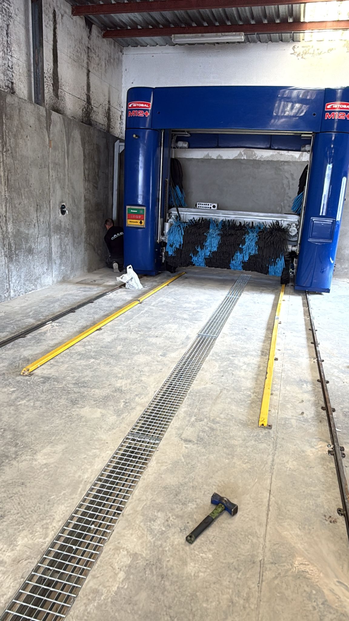 Puente de lavado con cepillos nuevos